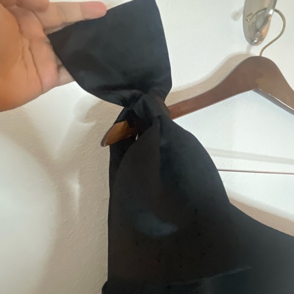 Eliza J One-Shoulder-Bow-Detail Gown Size 4 - Picture 5 of 6